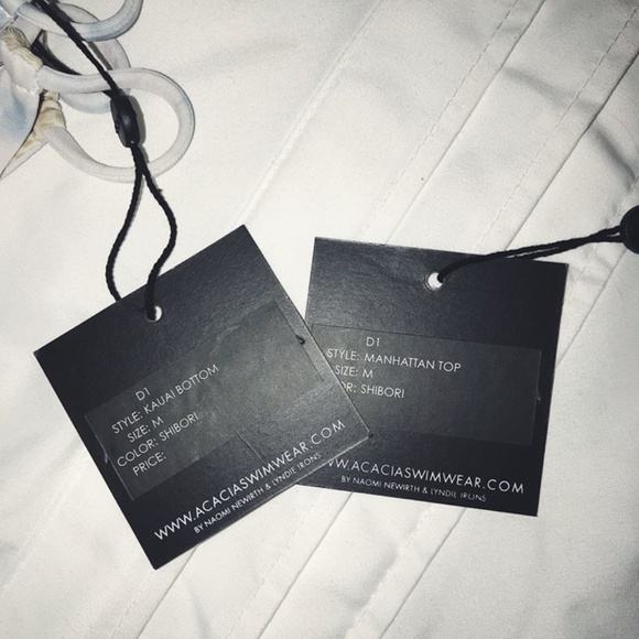 ACACIA MANHATTAN TOP & KAUAI BOTTOM (Sold) - Picture 2 of 2